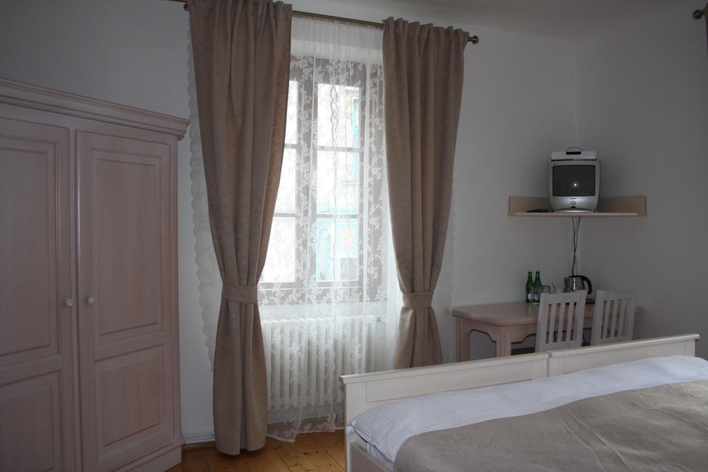 Hotel Barbakan Cesky Krumlov Room photo